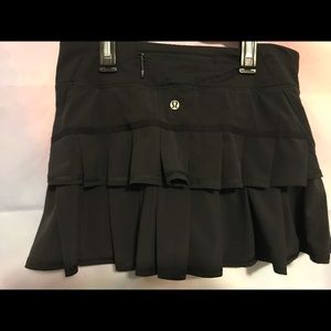 lululemon athletica Skort w/ ruffled pleats